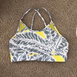 Alo Sports Bra - crossback